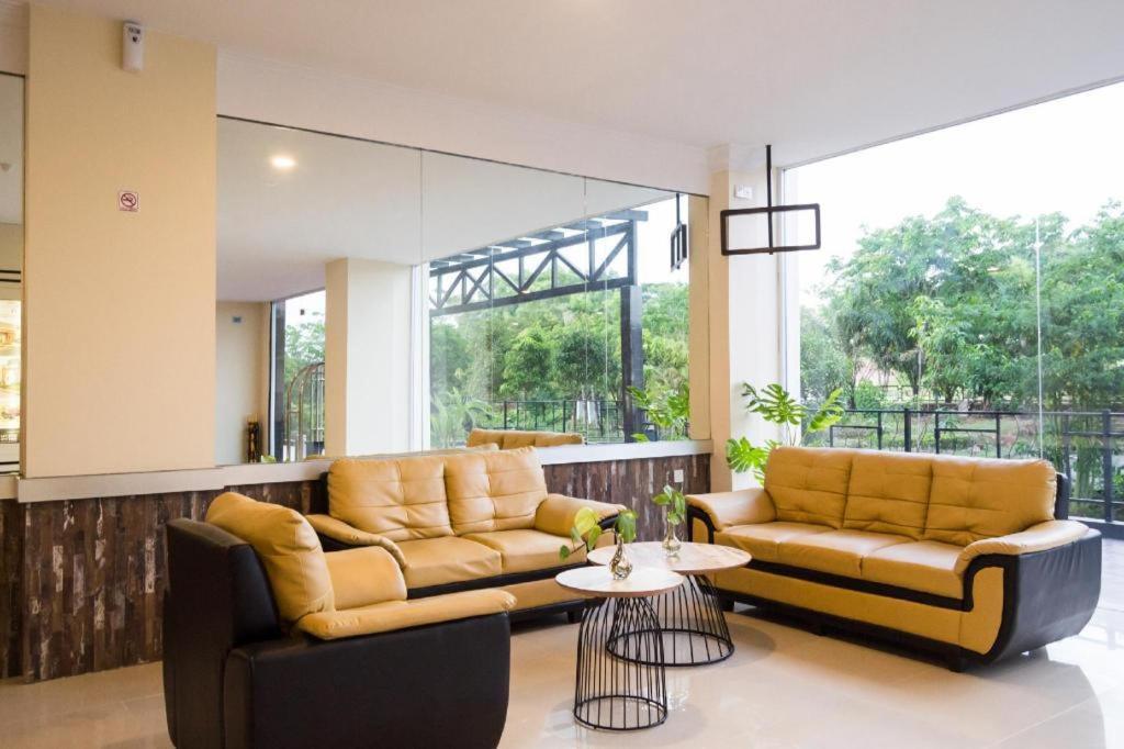 Baloi View Apartment Nagoya Luaran gambar